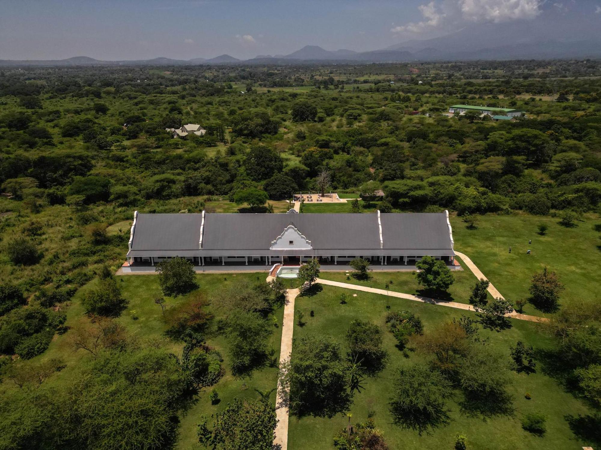 Kili Seasons Hotel Arusha Extérieur photo